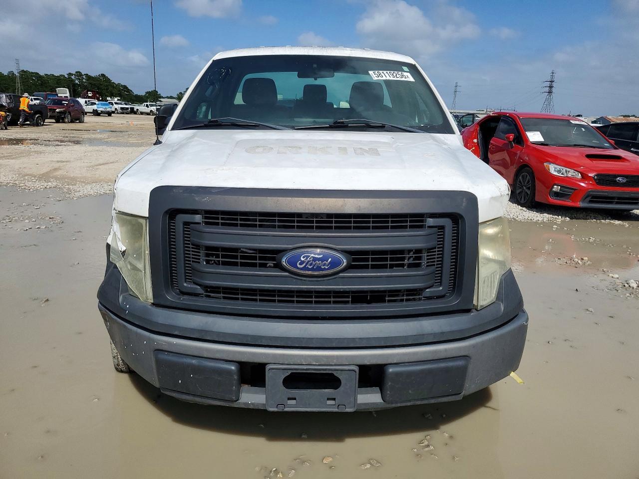 2014 Ford F150 - Фото 5