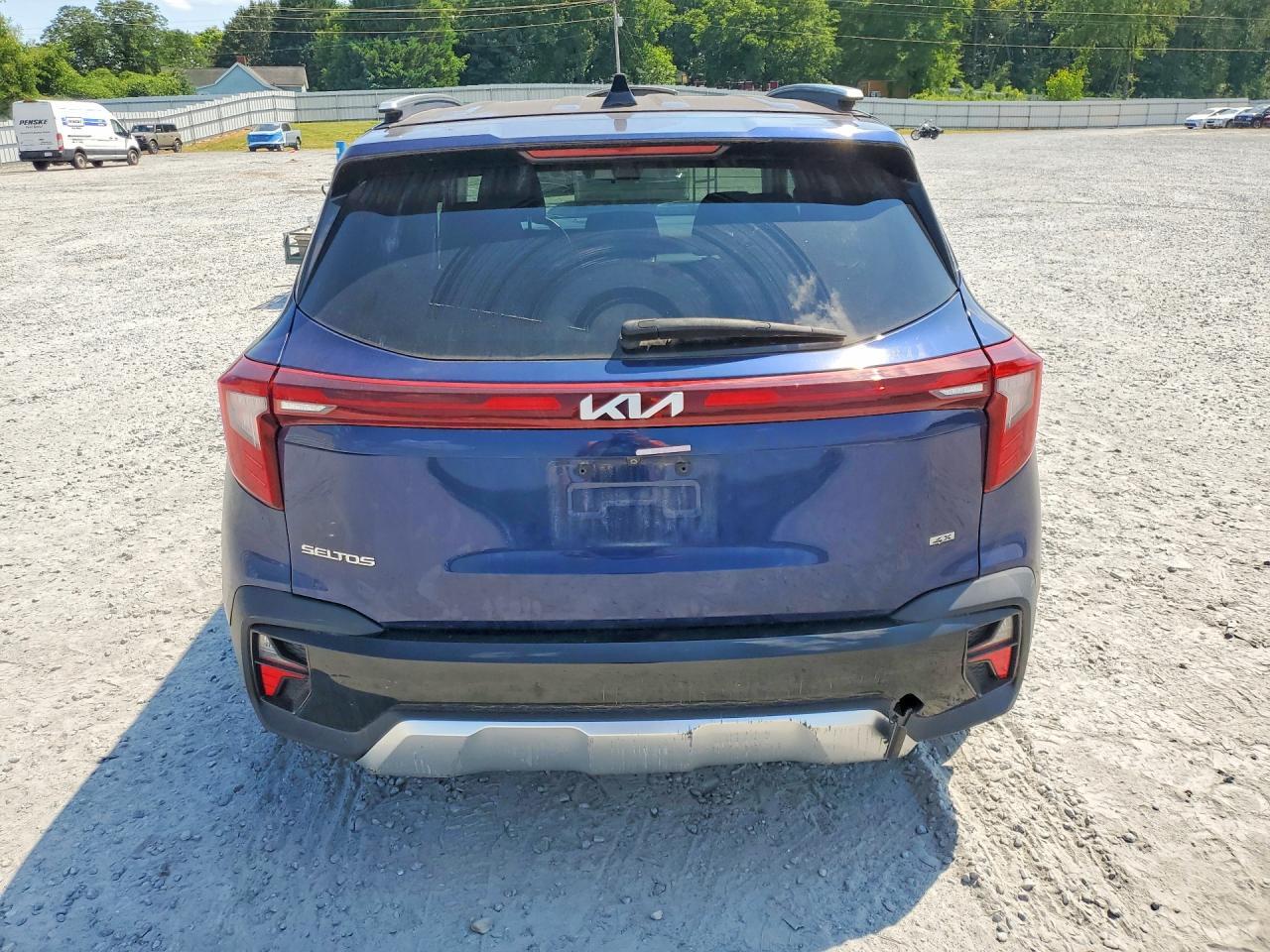2024 Kia Seltos Ex - Image 6