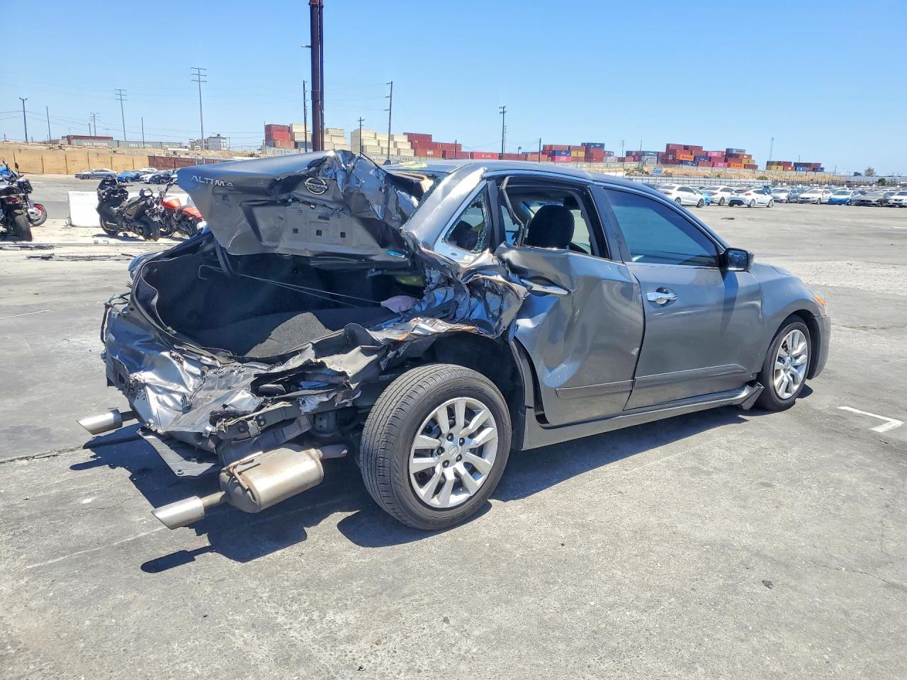 2014 Nissan Altima 2.5 S - Image 3