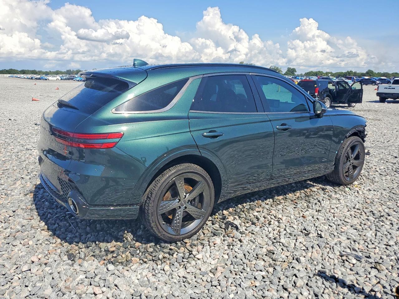 2023 Genesis Gv70 2.5T Standard - Фото 3
