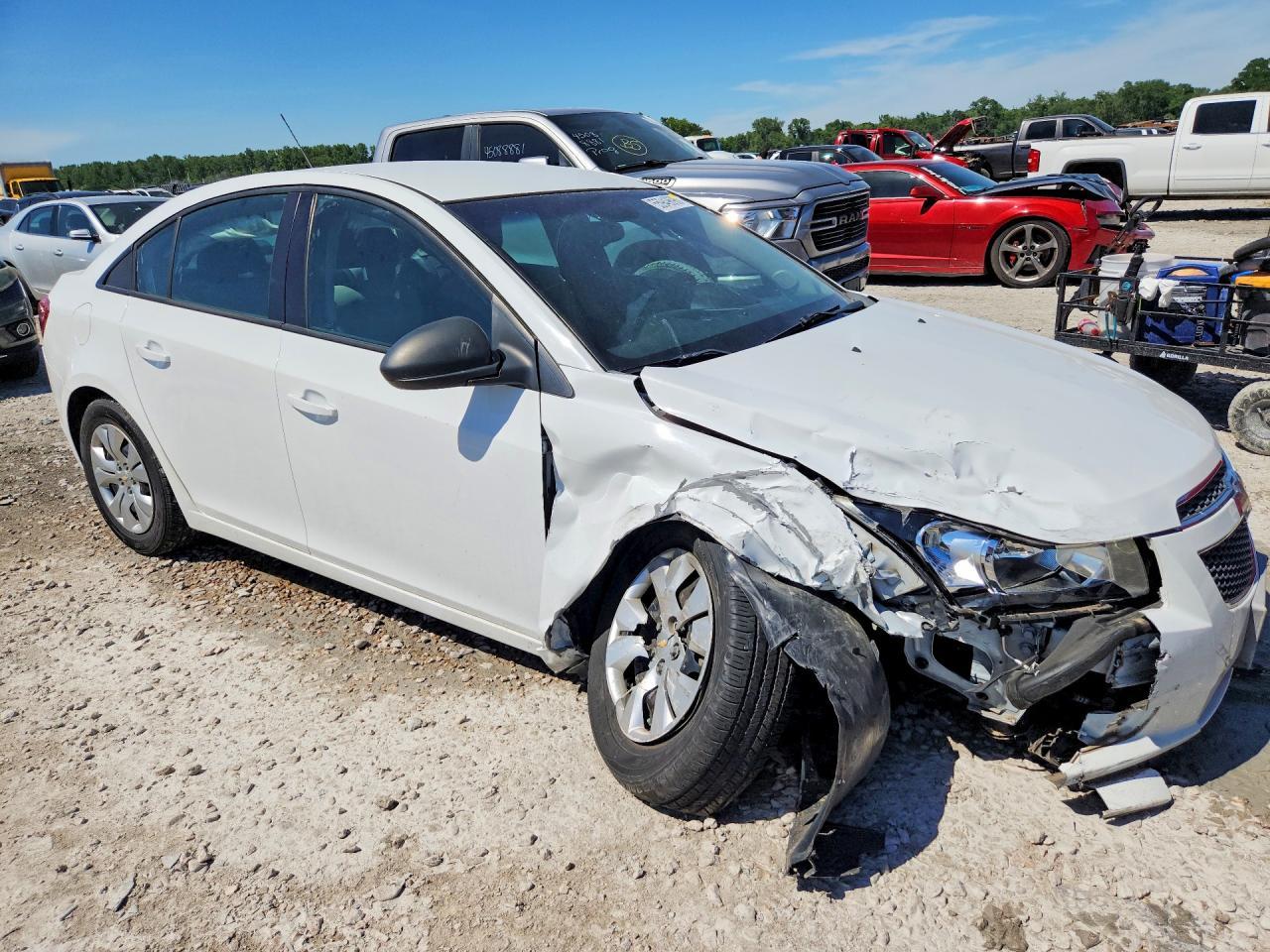 2013 Chevrolet Cruze Ls - Фото 4