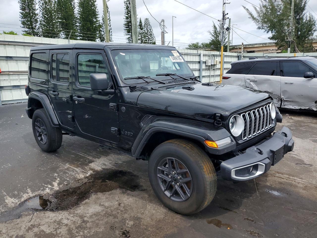 2025 Jeep Wrangler Sahara - Фото 4