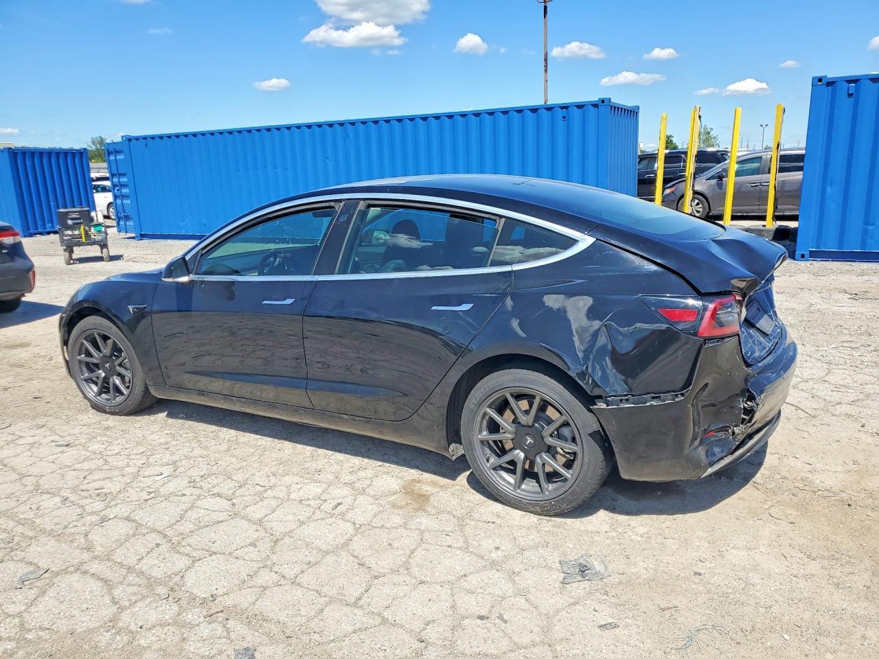 2019 Tesla Model 3 - Image 2