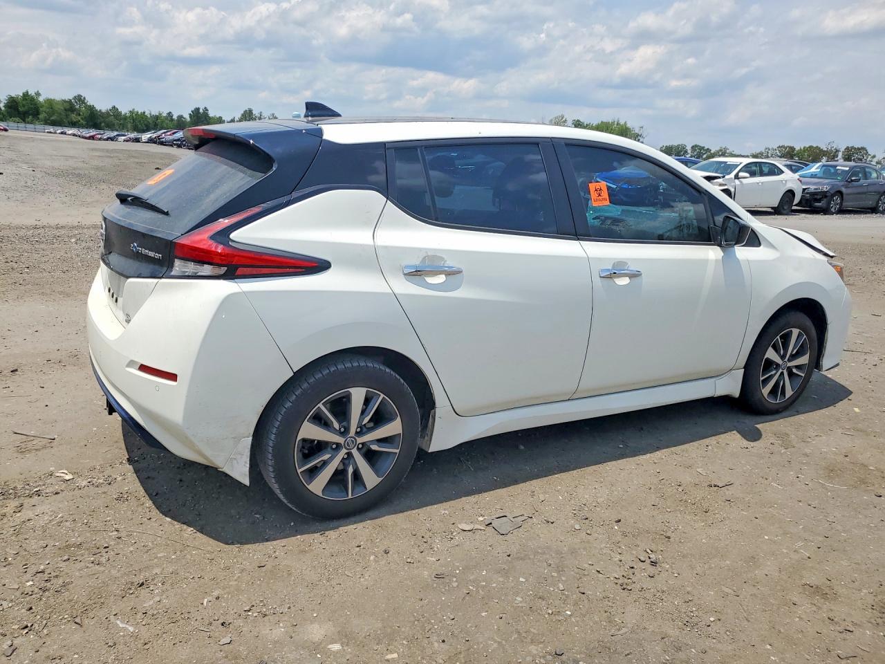 2022 Nissan Leaf S Plus - Image 3