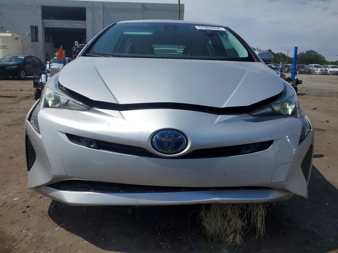 2018 Toyota Prius Two - Image 5