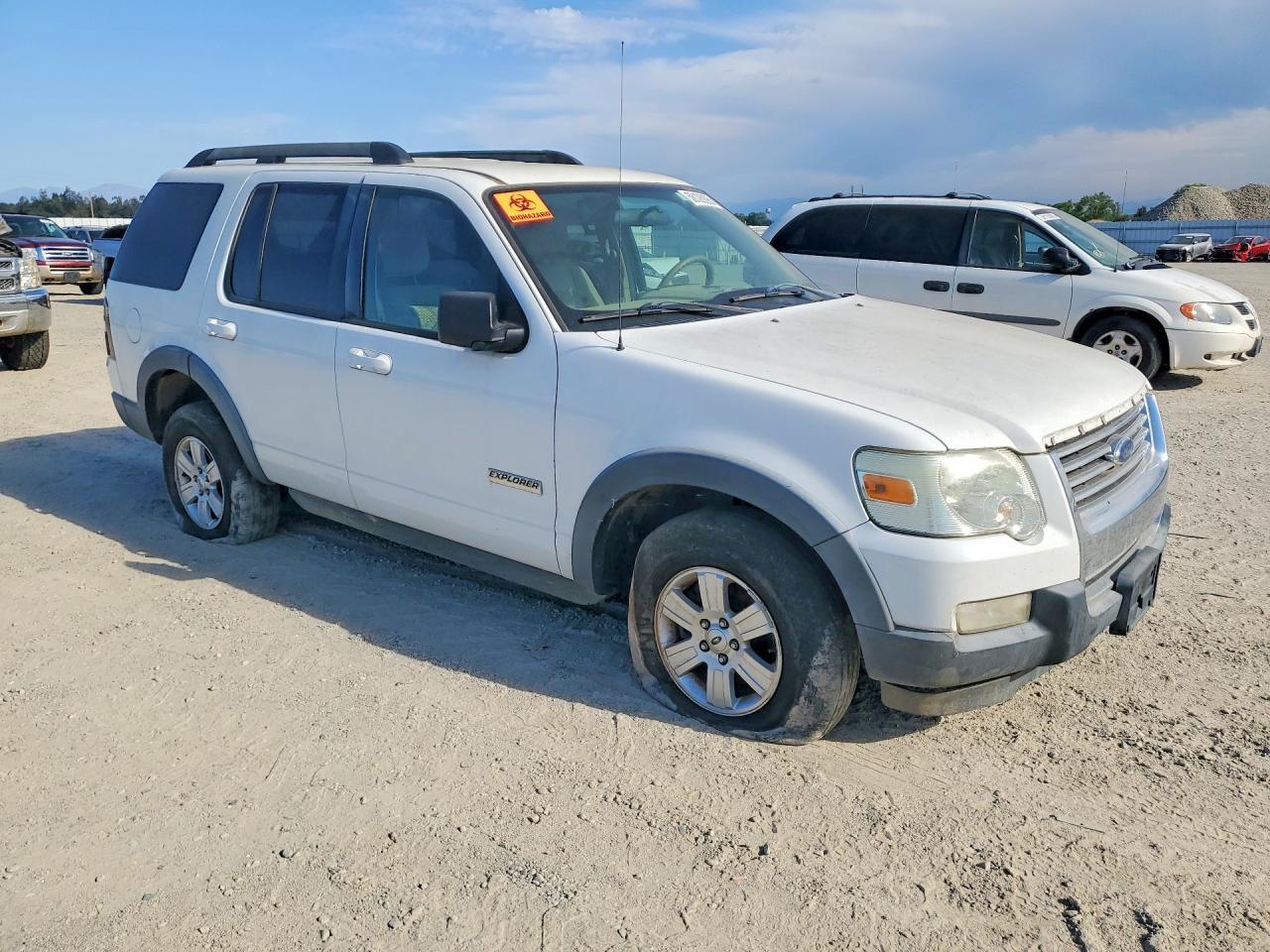 2007 Ford Explorer Xlt - Image 4