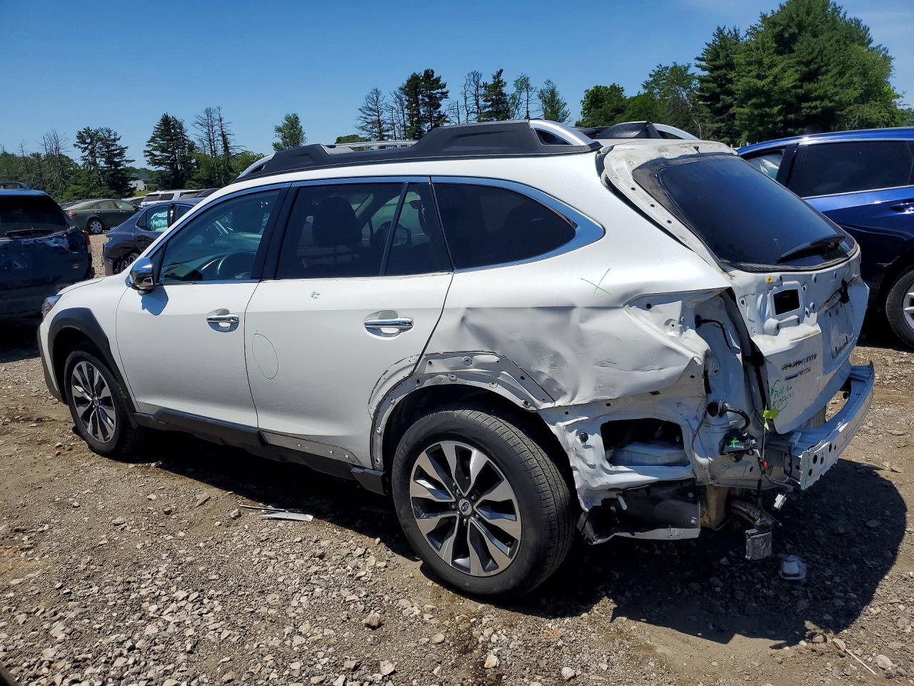 2023 Subaru Outback Touring - Фото 2
