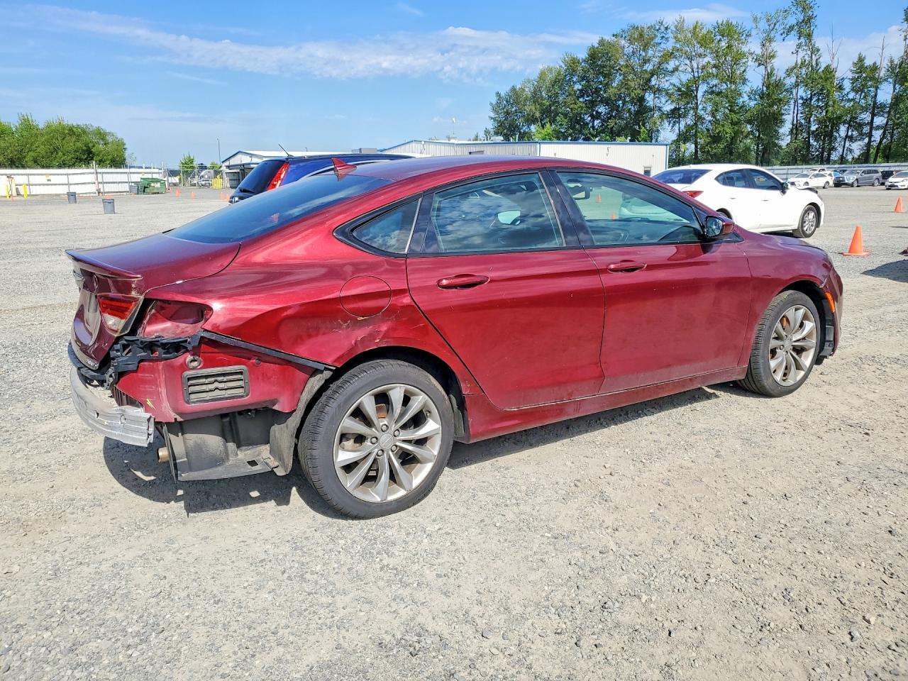2015 Chrysler 200 S - Фото 3
