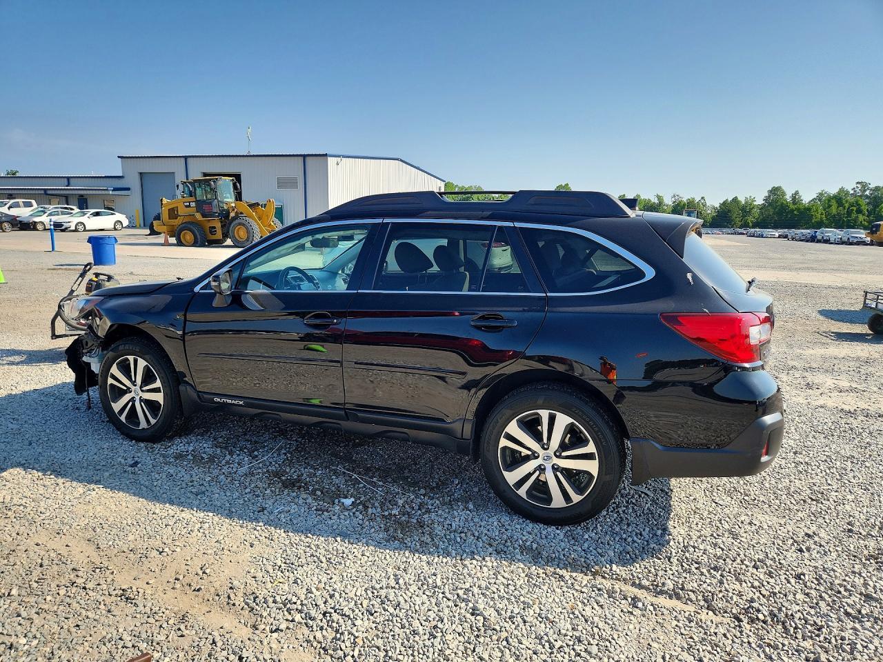2019 Subaru Outback 3.6R Limited - Image 2