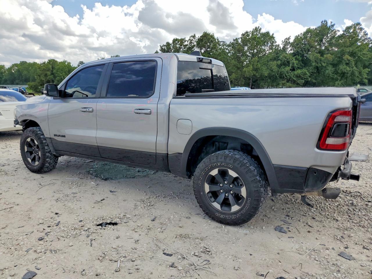 2022 Ram 1500 Rebel - Фото 2