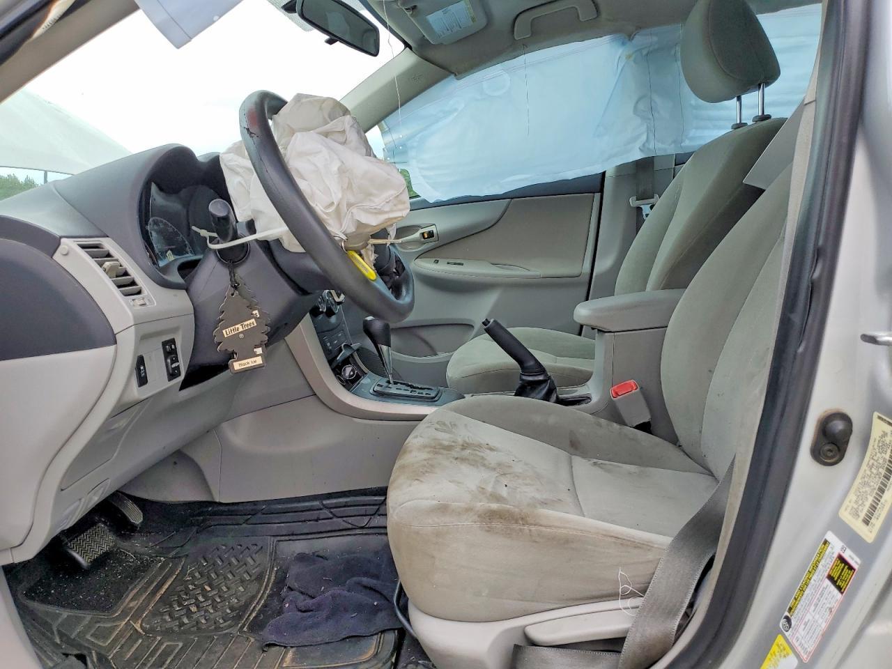 2013 Toyota Corolla L - Фото 7