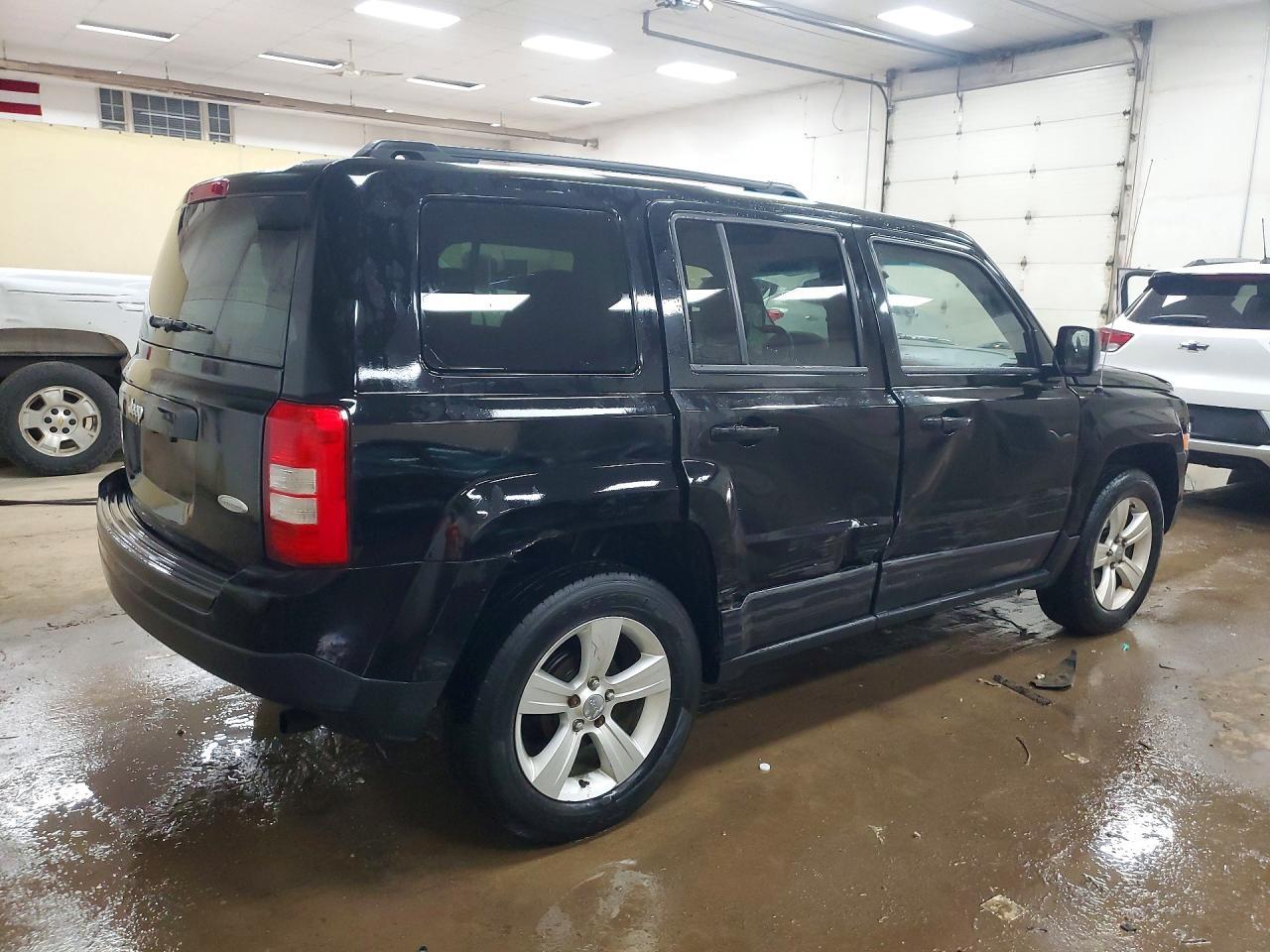 2014 Jeep Patriot Latitude - Фото 3