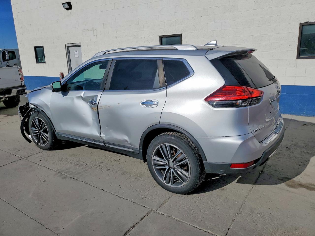 2017 Nissan Rogue Sl - Фото 2