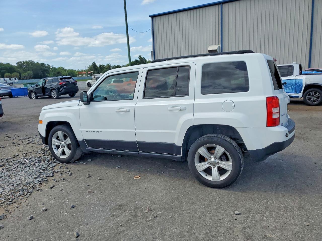 2014 Jeep Patriot Latitude - Image 2
