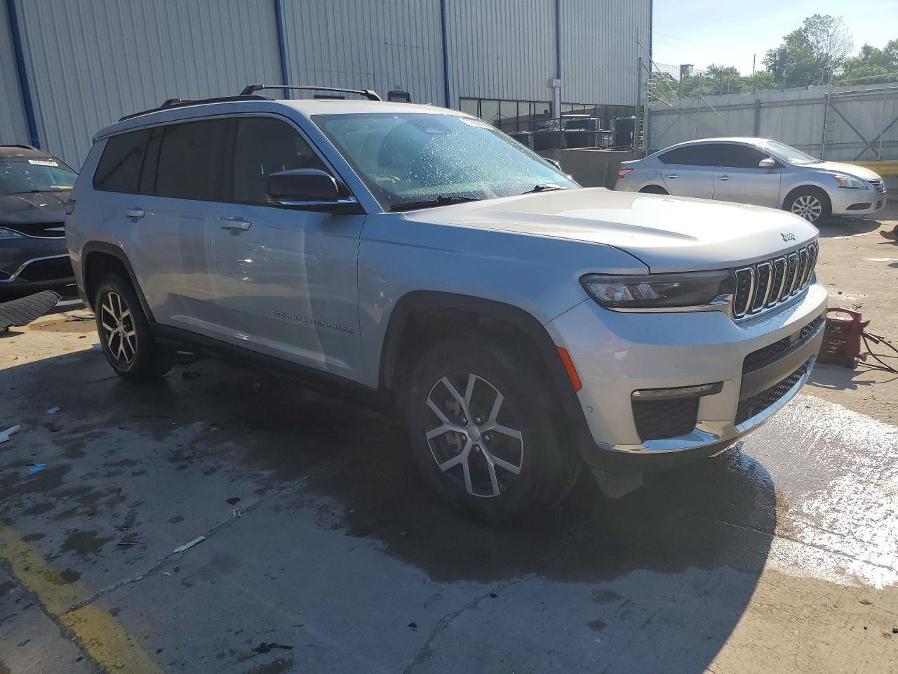 2024 Jeep Grand Cherokee L Limited - Image 4