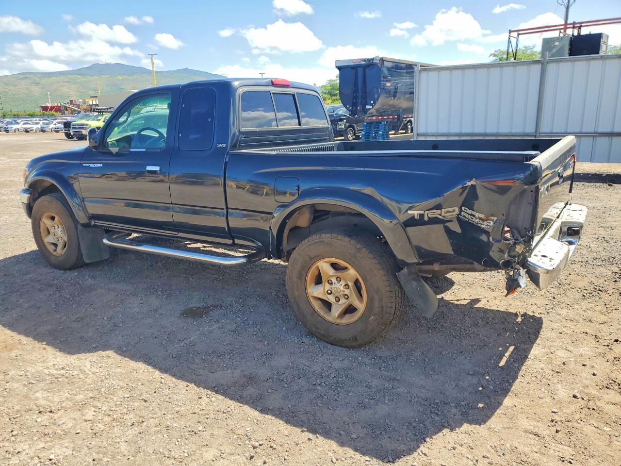 2004 Toyota Tacoma Xtracab Prerunner - Image 2