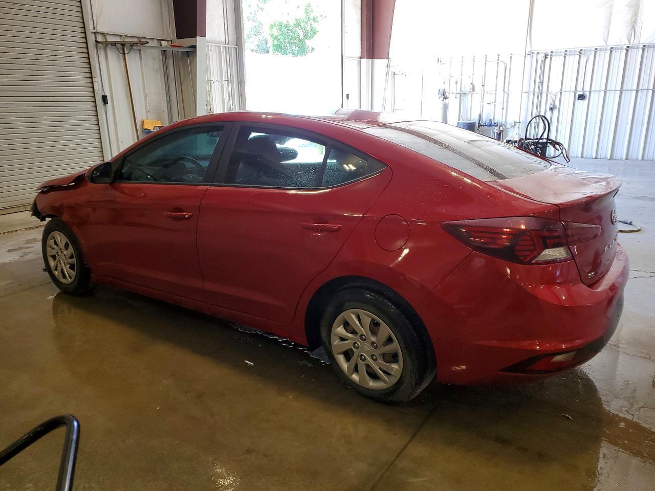 2020 Hyundai Elantra Se - Фото 2