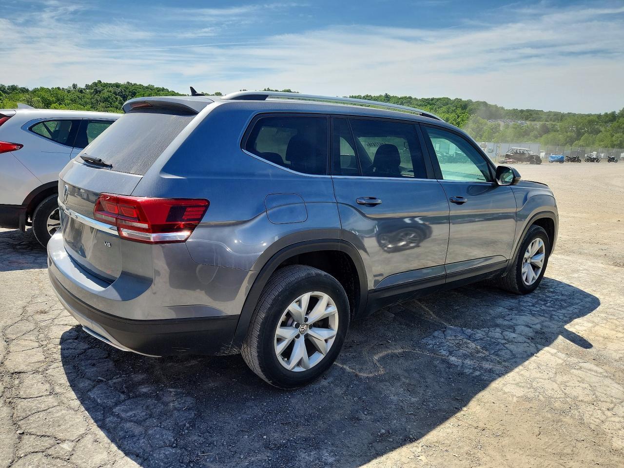 2018 Volkswagen Atlas Se - Image 3