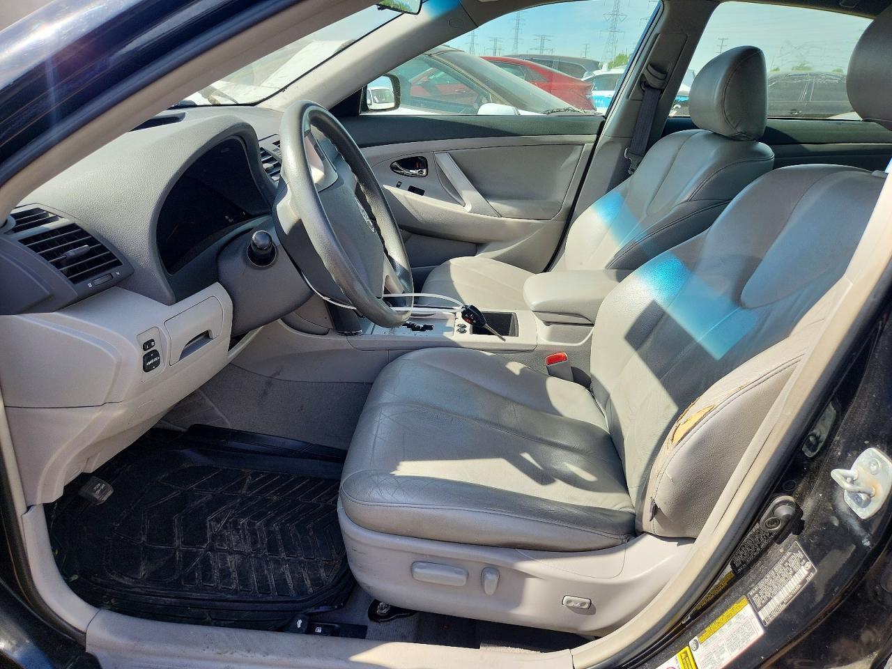 2007 Toyota Camry Le - Image 7