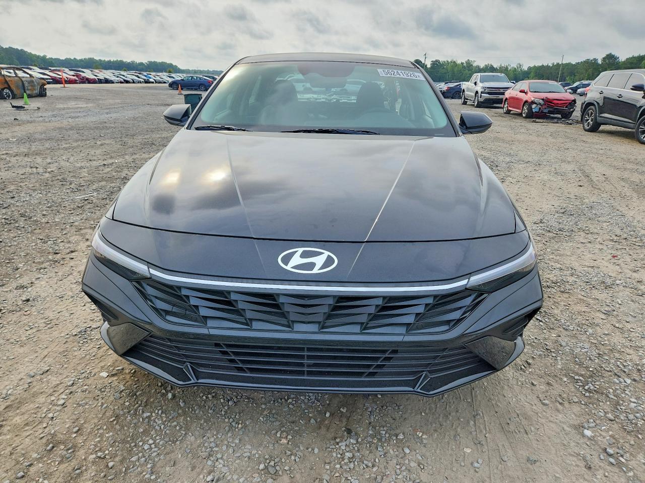 2026 Hyundai Elantra Se - Image 5