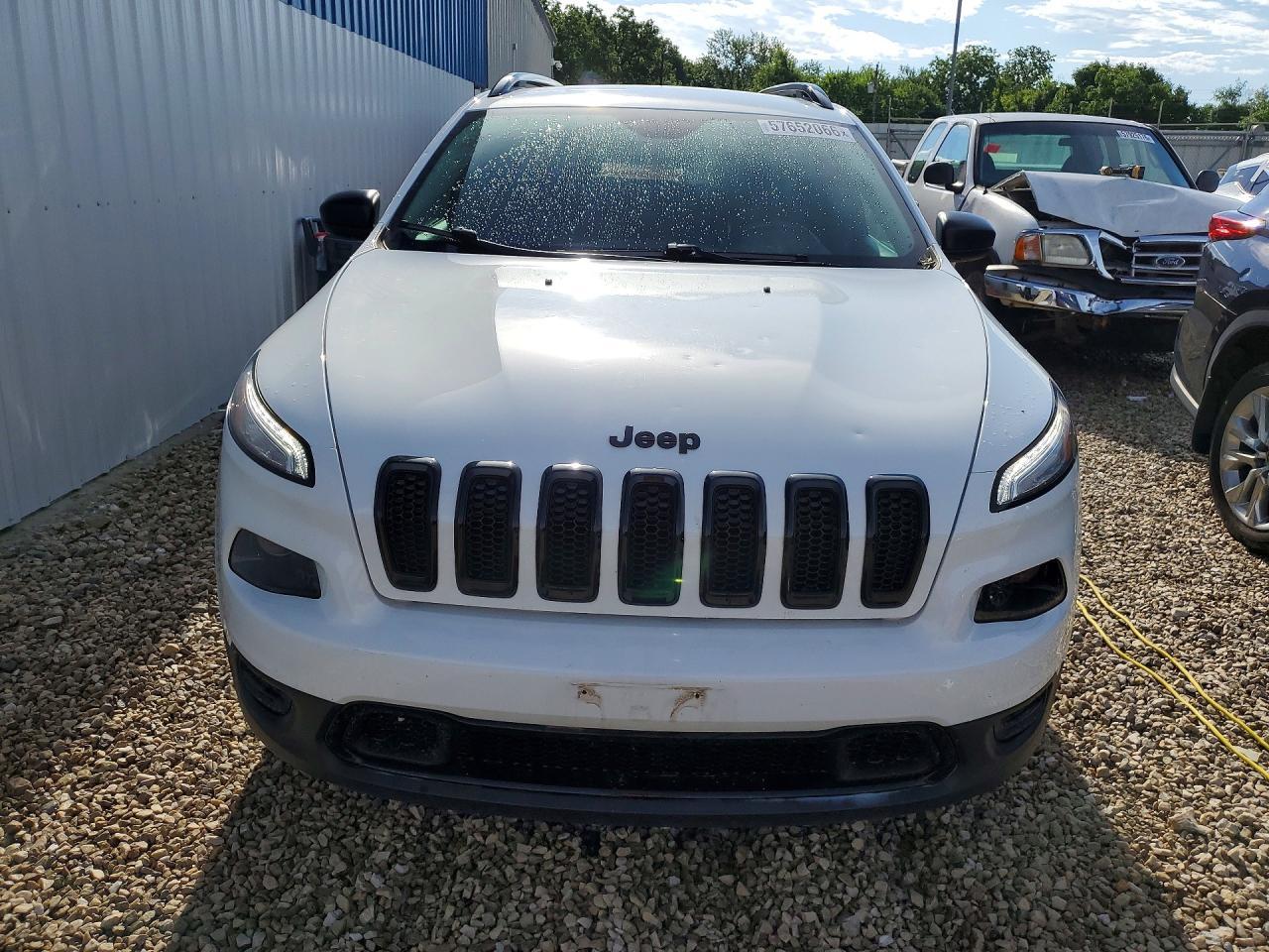 2016 Jeep Cherokee Sport - Фото 5