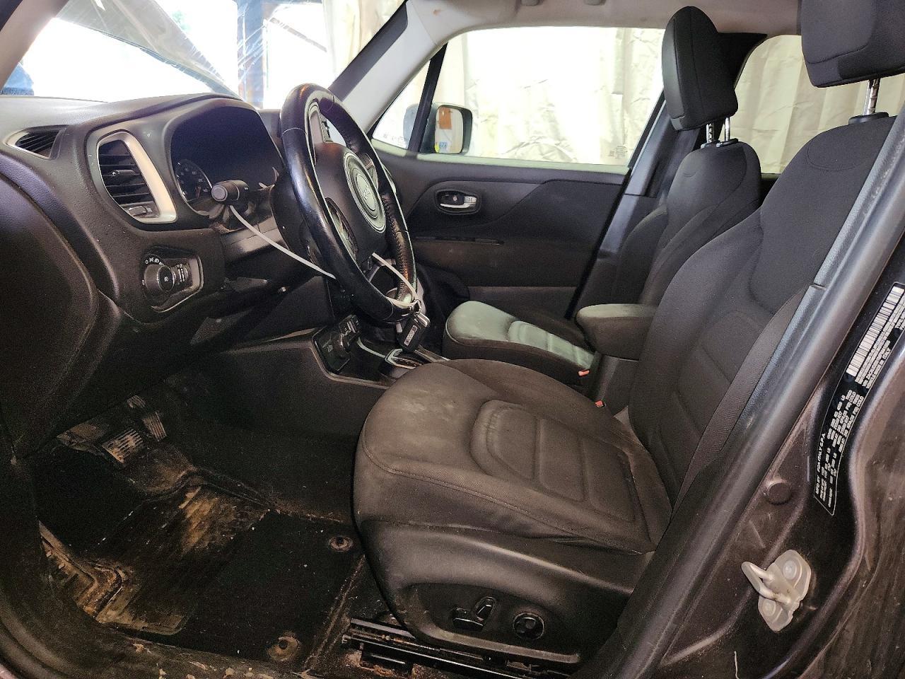 2021 Jeep Renegade Latitude - Image 7