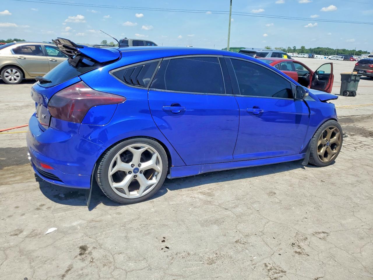 2013 Ford Focus St - Фото 3