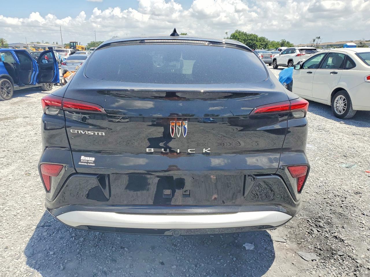 2026 Buick Envista Sport Touring - Image 6