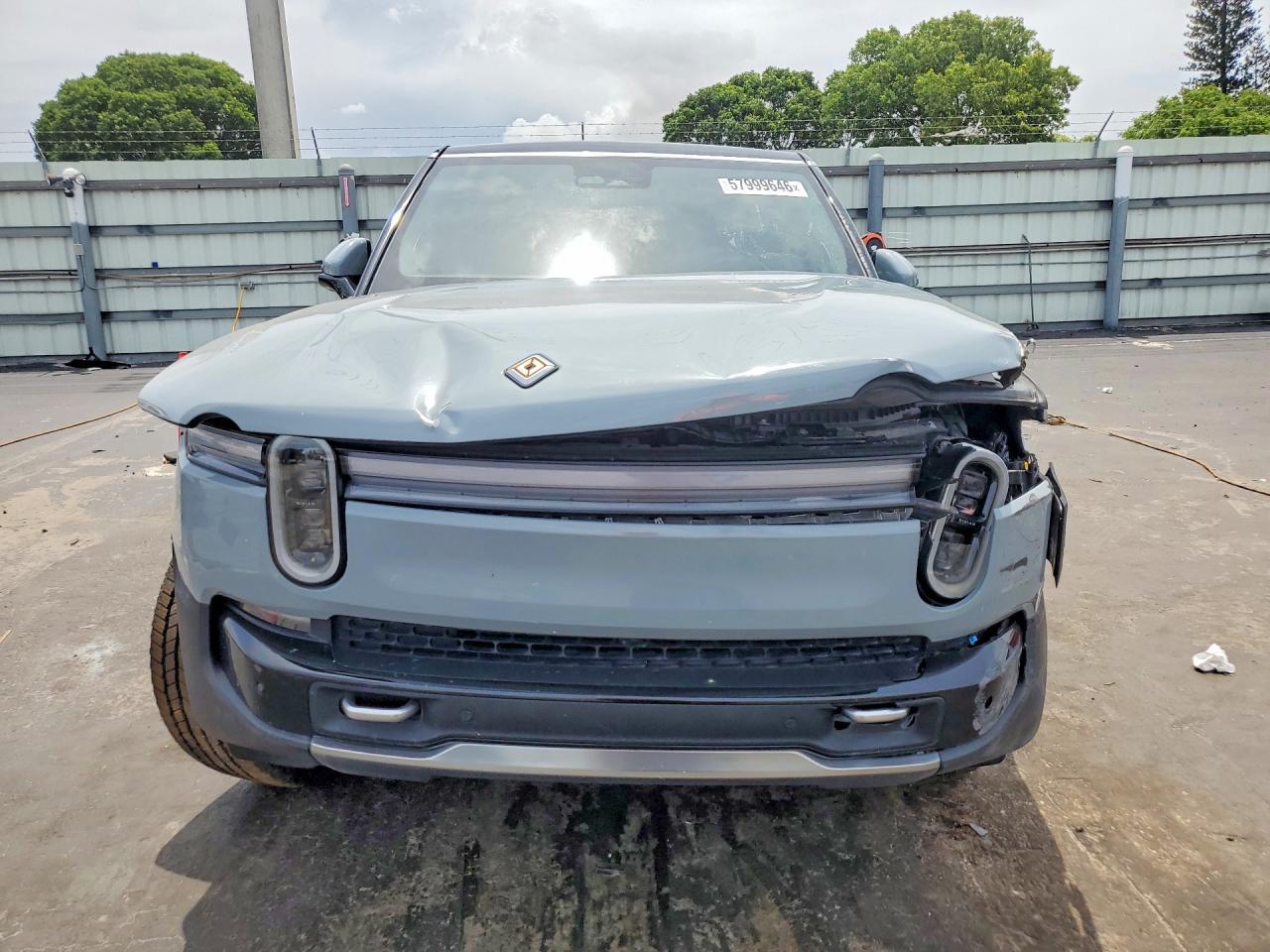 2025 Rivian R1S Adventure - Image 5