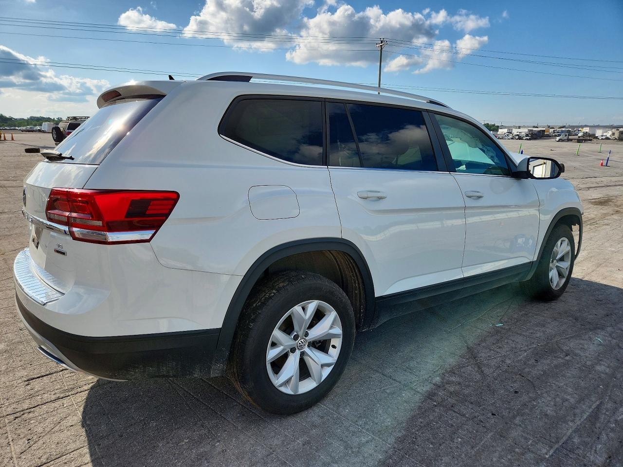 2019 Volkswagen Atlas Se - Фото 3