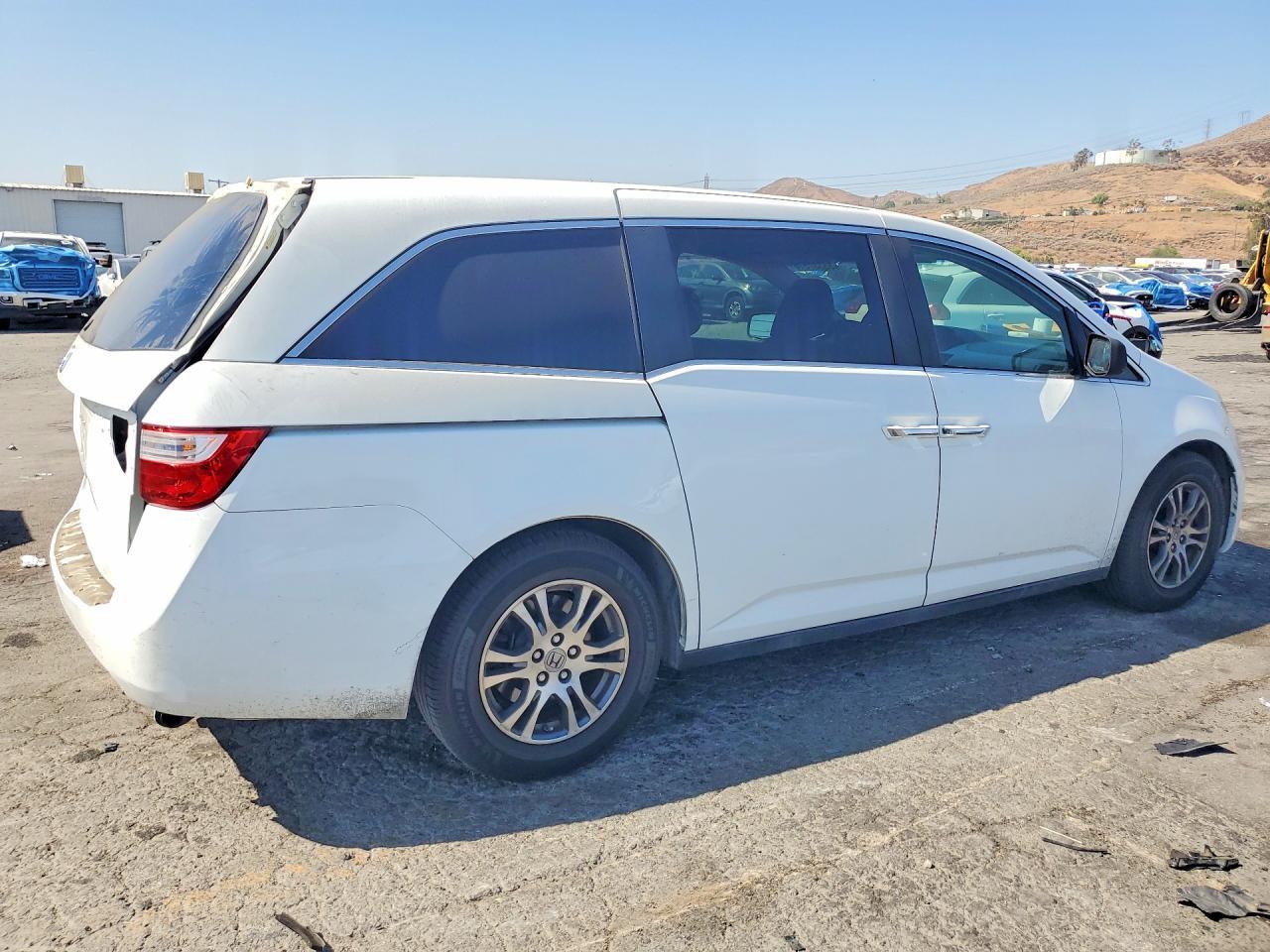 2013 Honda Odyssey Ex - Фото 3