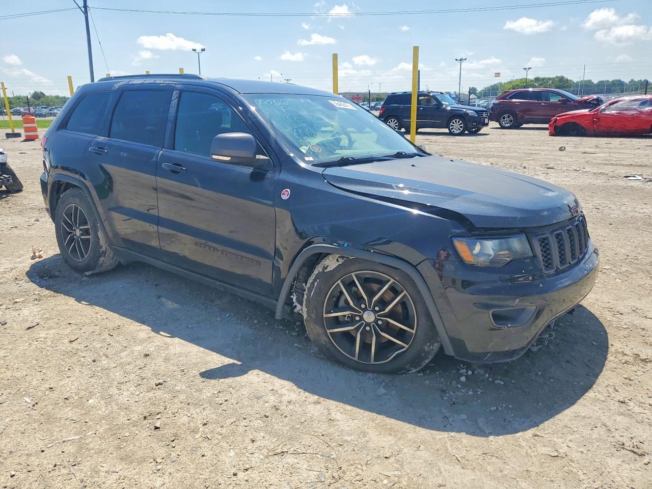 2018 Jeep Grand Cherokee Trailhawk - Image 4