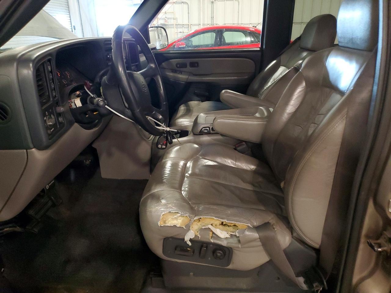 2001 Chevrolet Tahoe K1500 - Image 7