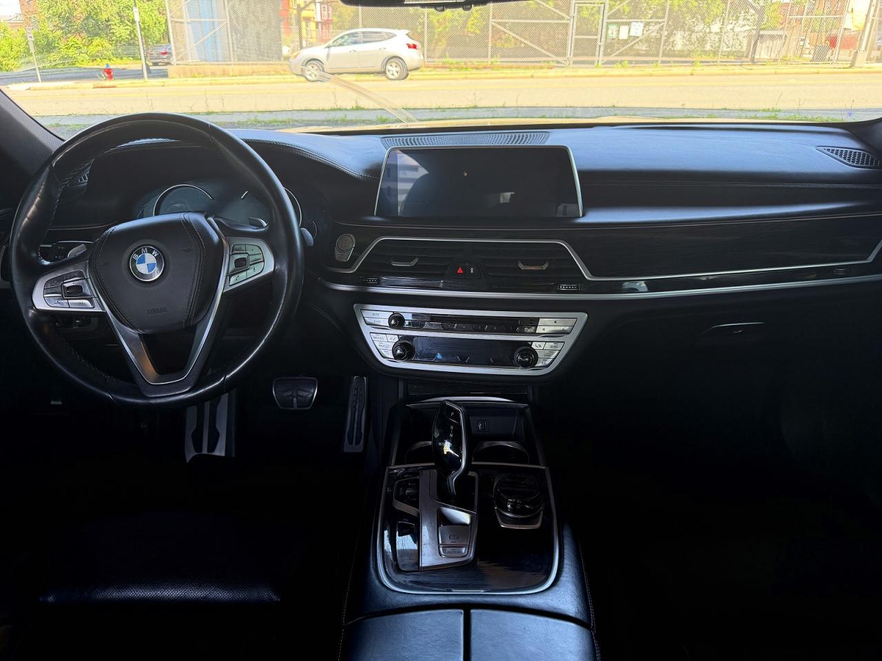 2019 BMW 750I xDrive - Image 7