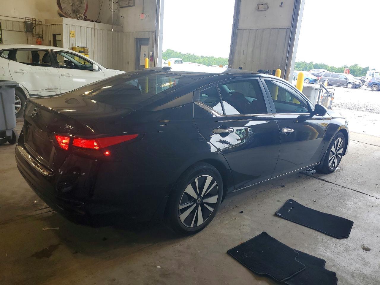 2021 Nissan Altima Sv - Фото 3