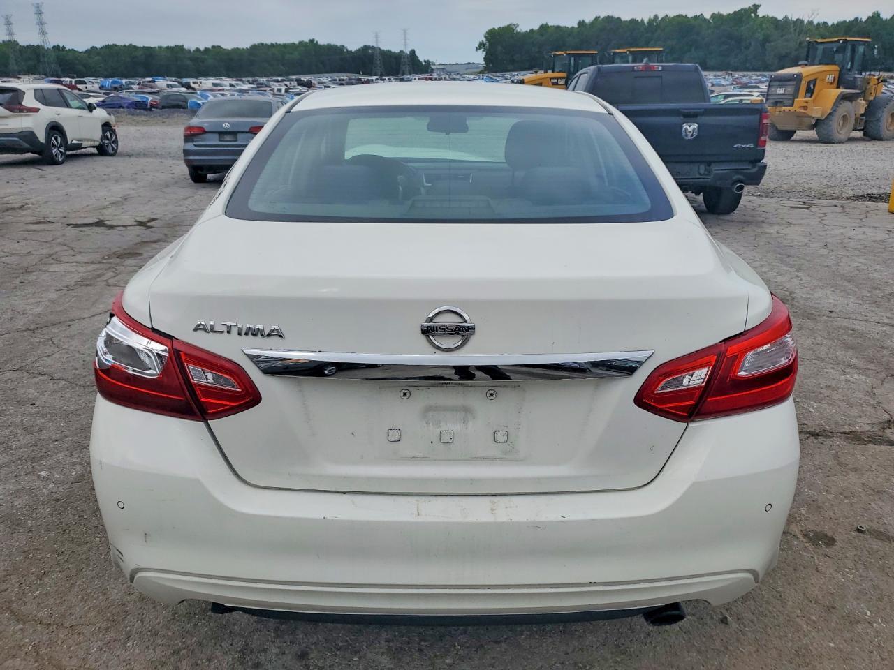 2017 Nissan Altima 2.5 S - Фото 6