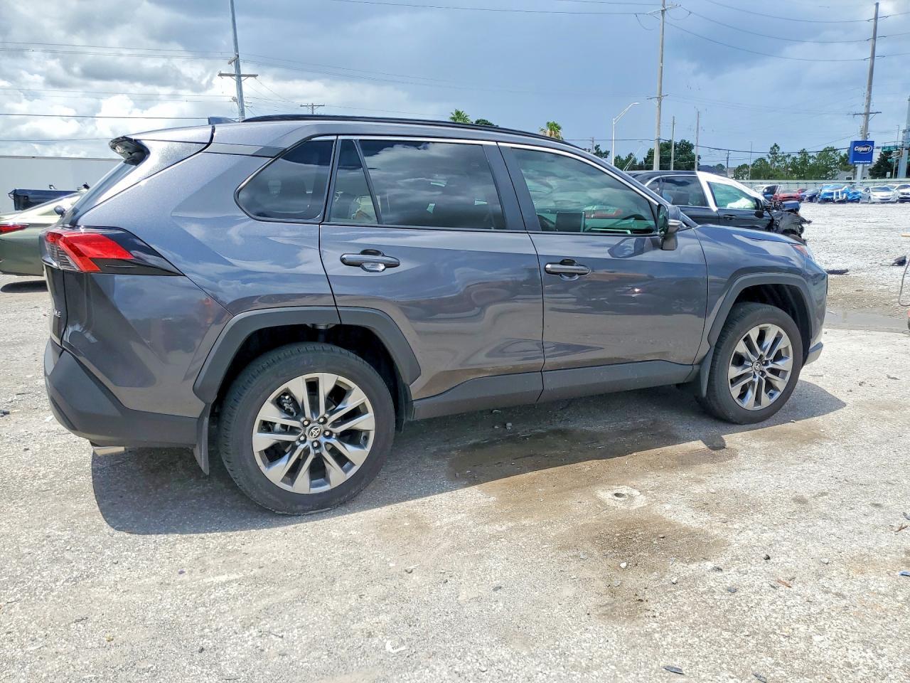 2024 Toyota Rav4 Xle Premium - Фото 3