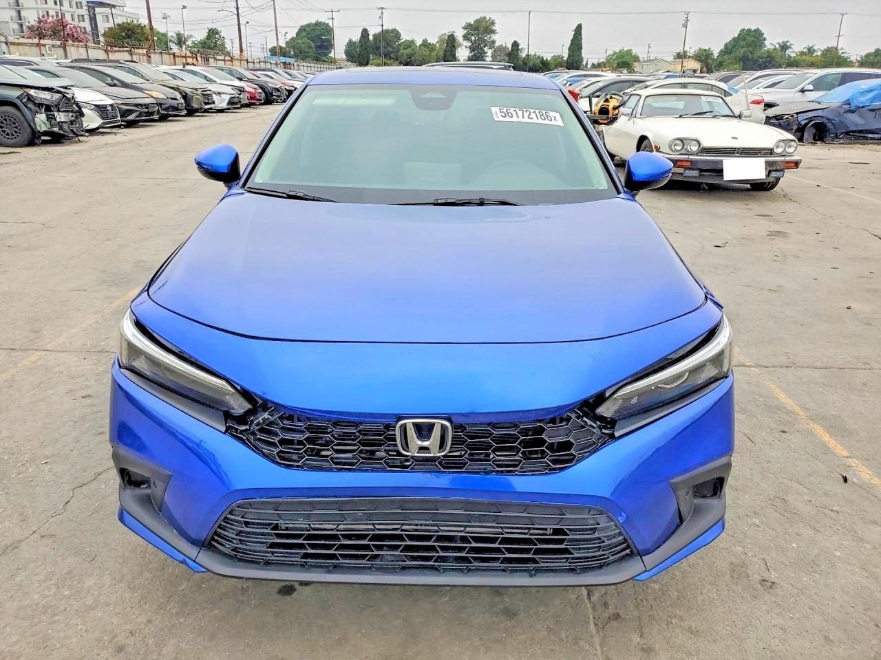 2023 Honda Civic Touring - Image 5