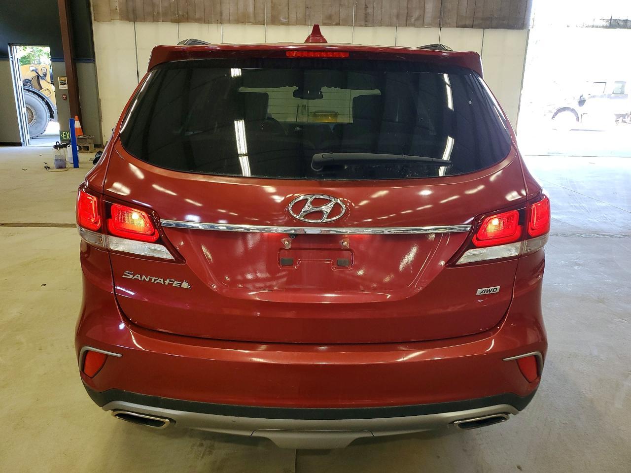 2017 Hyundai Santa Fe Se - Фото 6