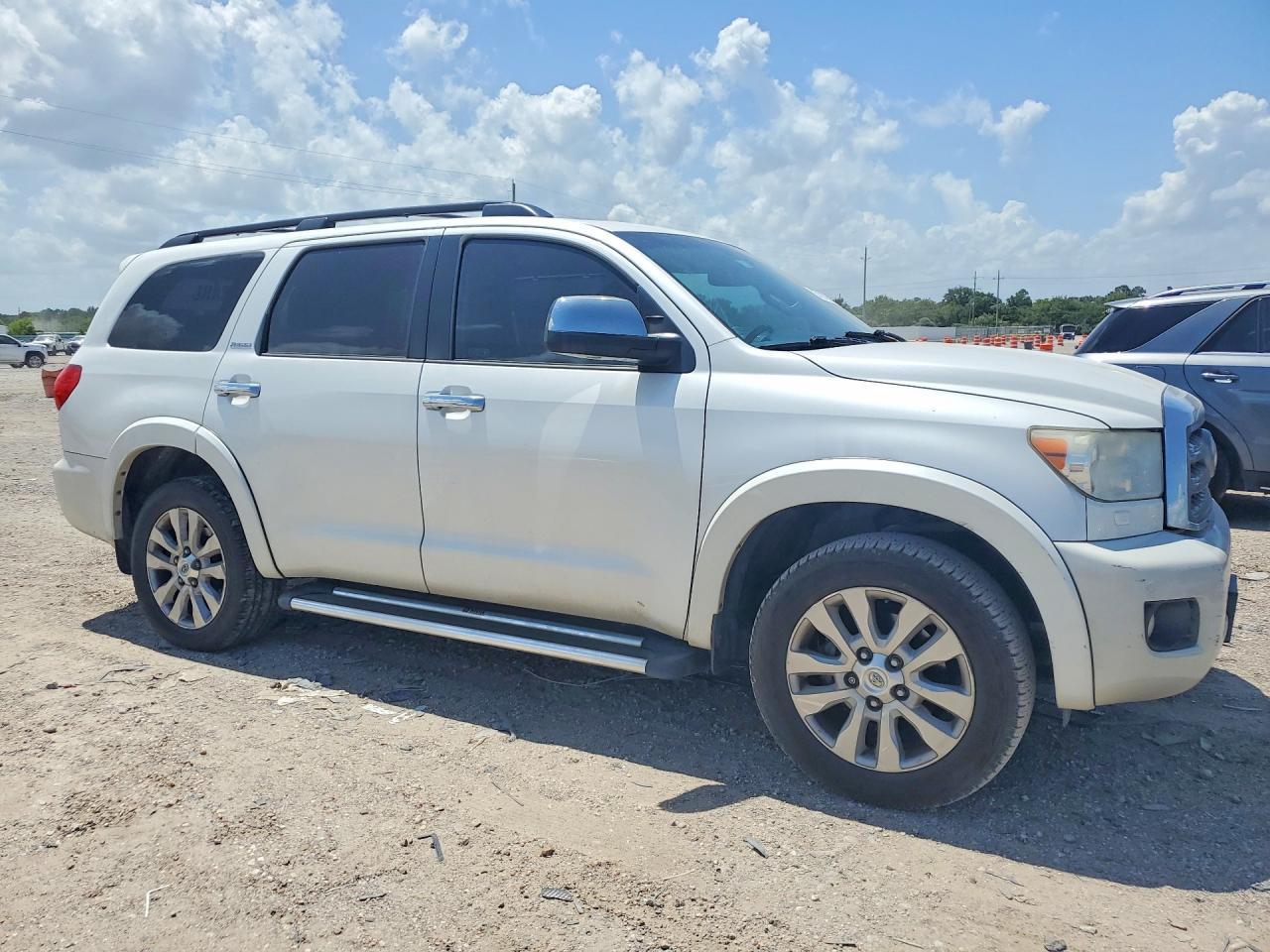 2017 Toyota Sequoia Platinum - Фото 4