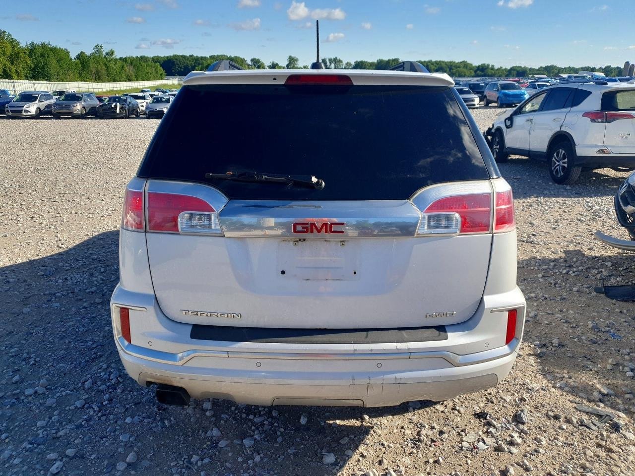 2016 GMC Terrain Denali - Фото 6