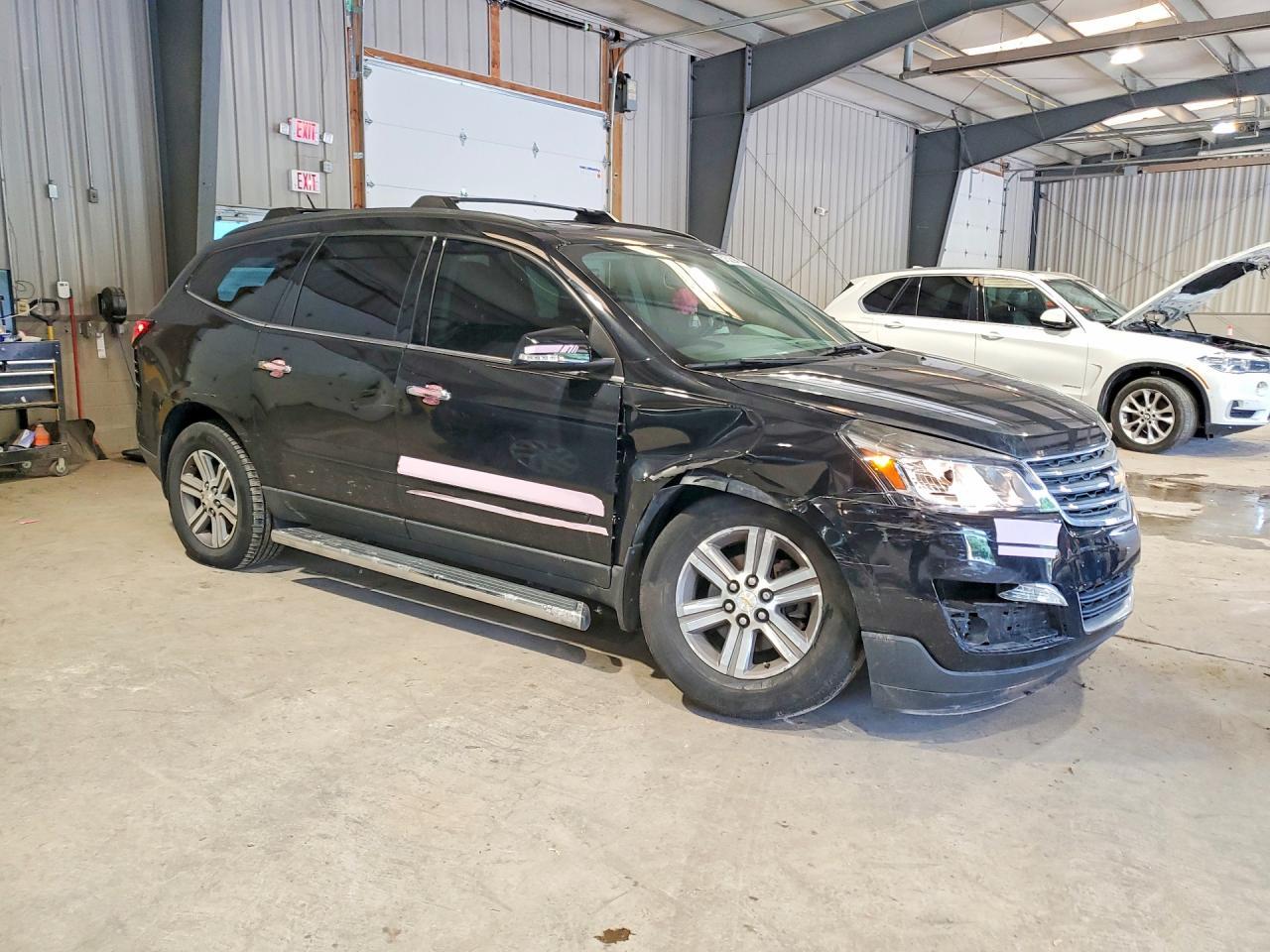 2017 Chevrolet Traverse Lt - Image 4
