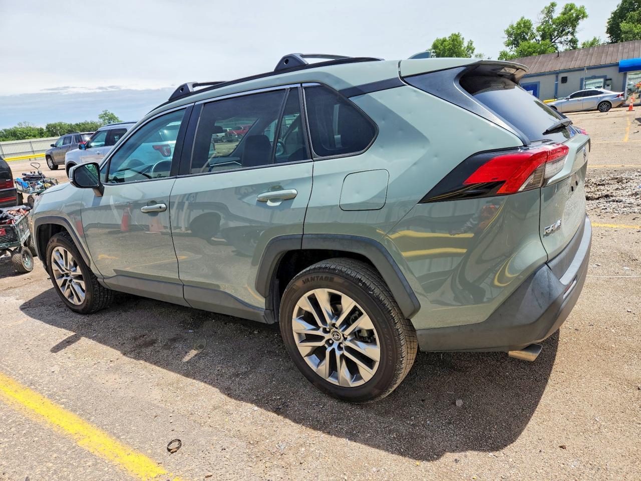 2019 Toyota Rav4 Xle Premium - Фото 2