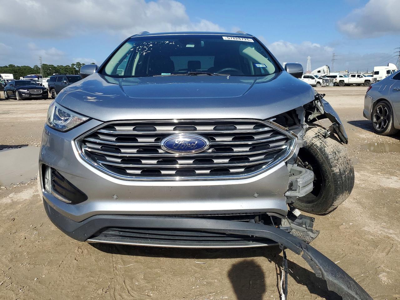 2020 Ford Edge Titanium - Фото 5