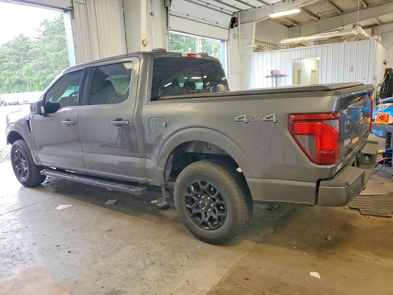 2024 Ford F150 Xlt - Фото 2
