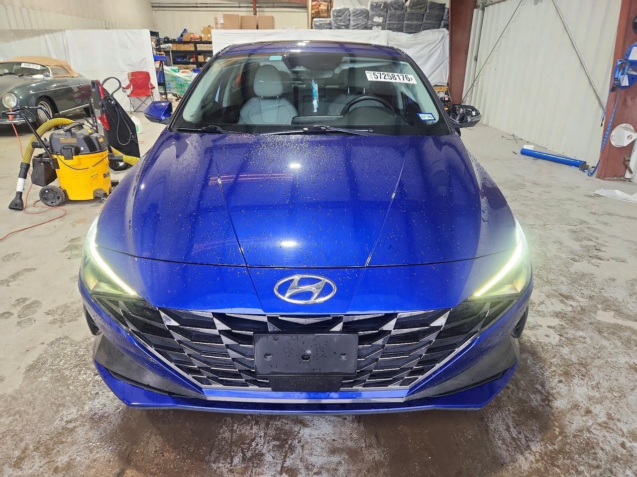 2023 Hyundai Elantra Limited - Фото 5