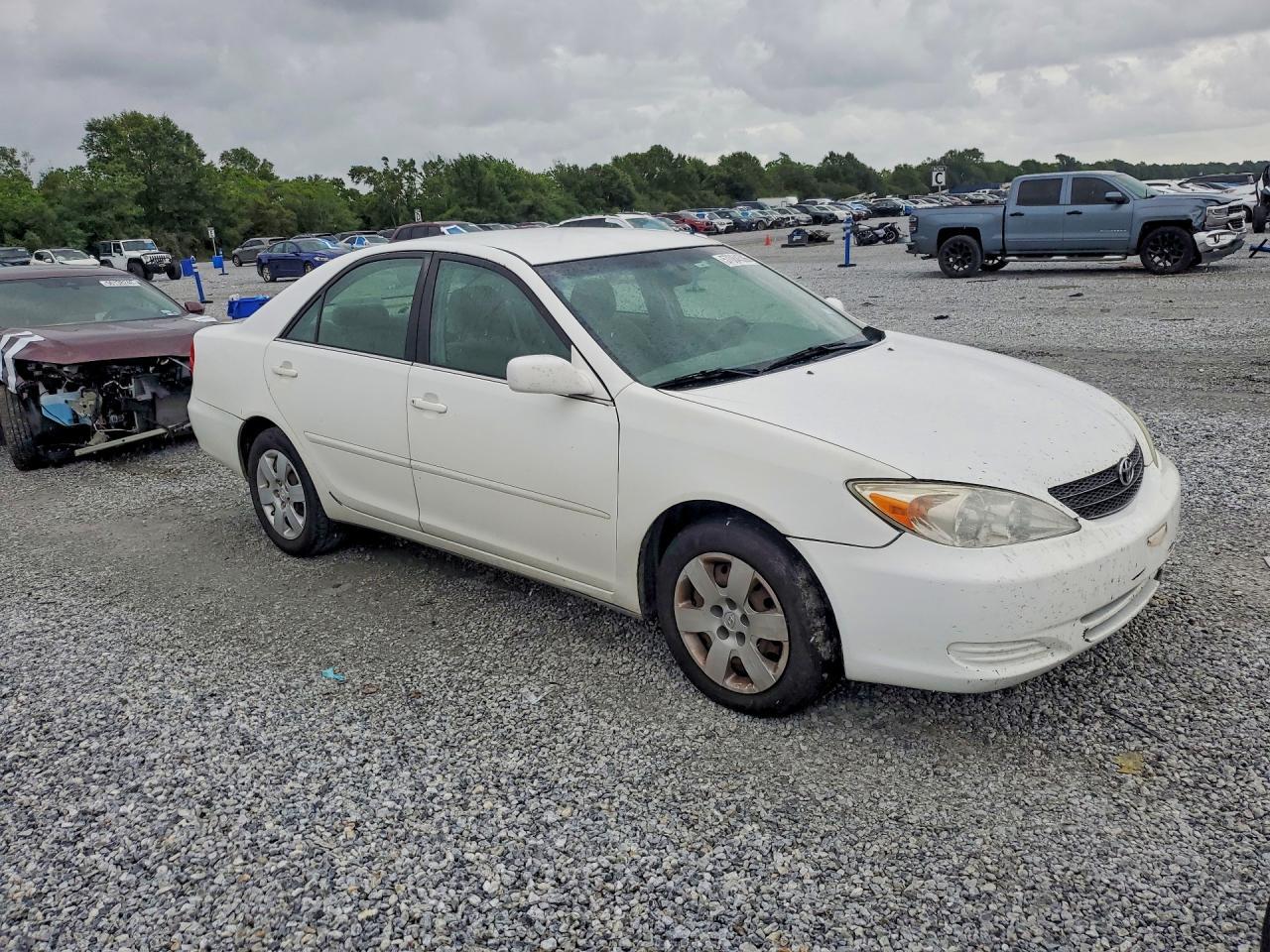 2002 Toyota Camry Le - Фото 4