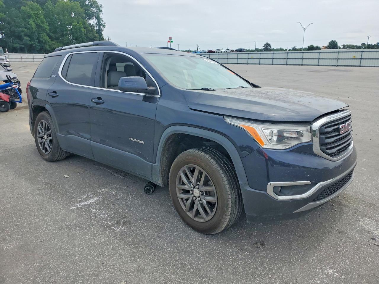2017 GMC Acadia Slt-1 - Image 4