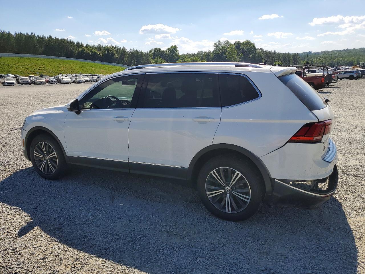 2018 Volkswagen Tiguan Se - Фото 2
