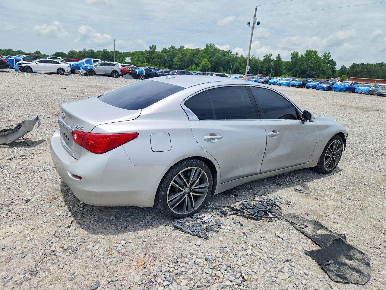2015 Infiniti Q50 Sport - Image 3